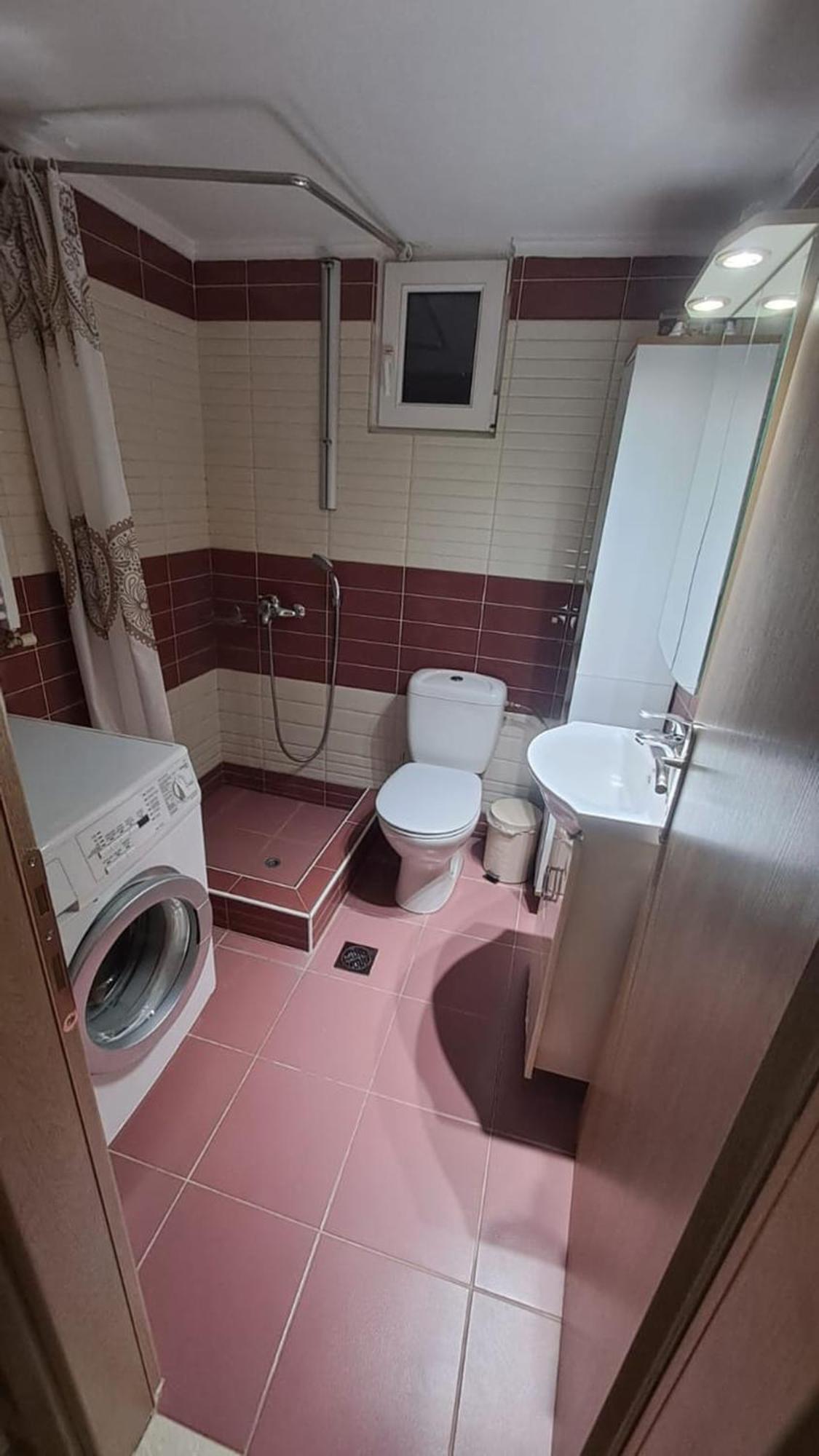 Walk To Center From Quiet Park Apartment Alexandroupoli